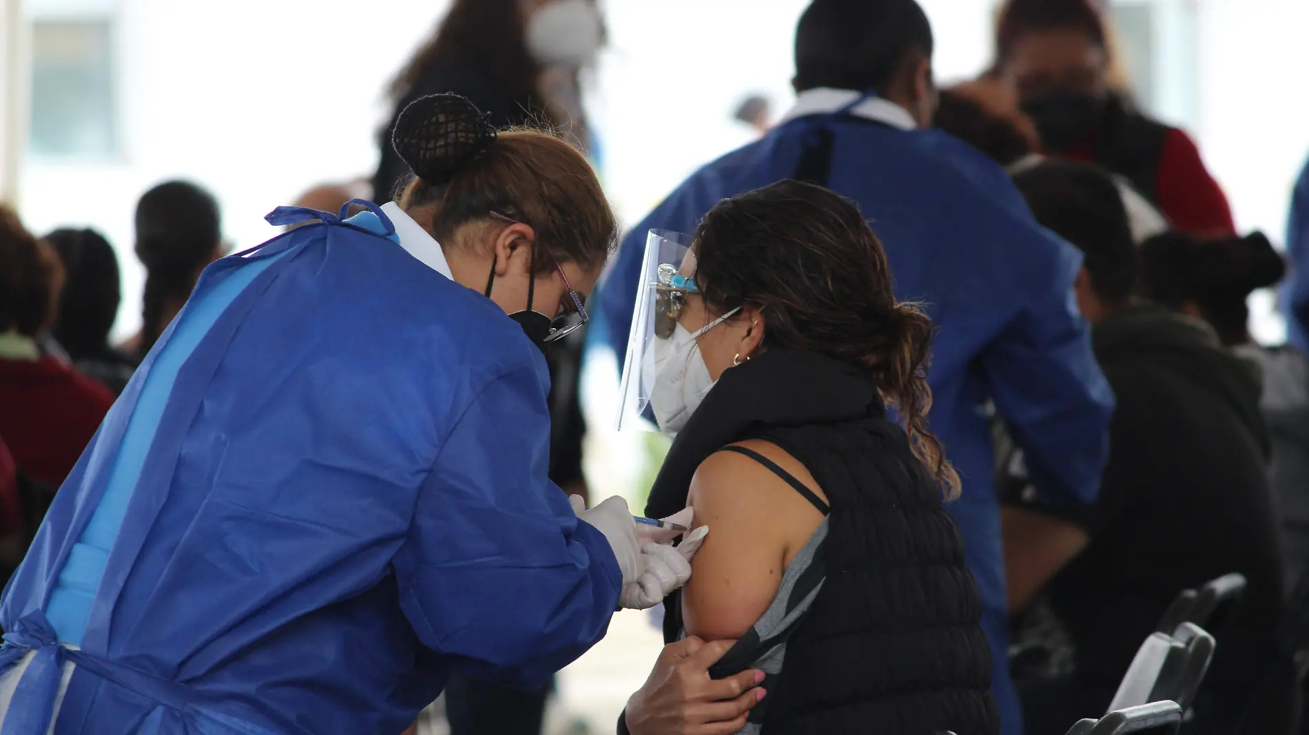 VACUNA COVID-PERSONAS 40-HOSPITAL NIÑO POBLANO BIBIANAD 15062021039